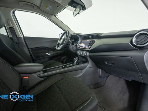 Used 2023 Nissan Kicks SV w/ Exterior Package FWD image 40