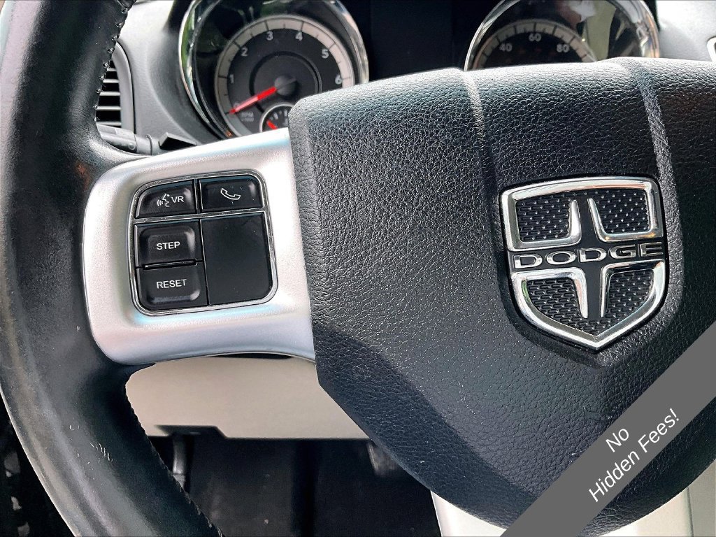 Used 2015 Dodge Grand Caravan American Value Package w/ UConnect Hands-Free Group FWD image 15