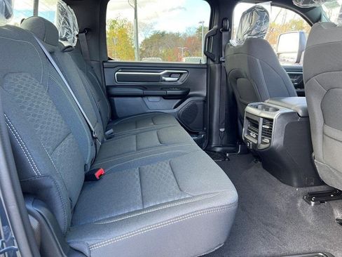 New 2026 RAM 1500 4x4 Crew Cab image 15