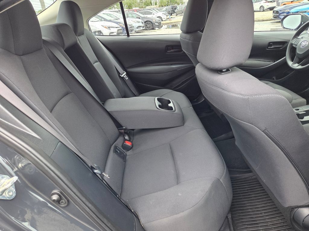 Used 2023 Toyota Corolla LE FWD image 15