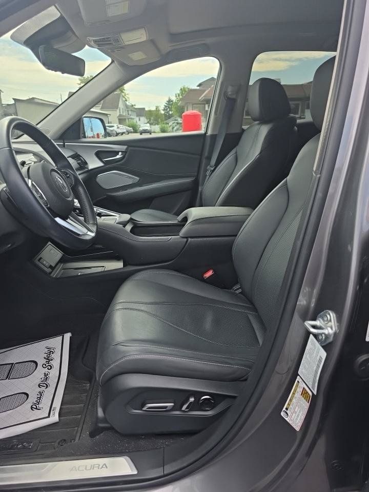 Used 2024 Acura RDX w/ Technology Package AWD/4WD image 3