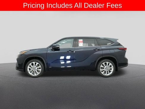 New 2026 Toyota Highlander Limited AWD/4WD image 19