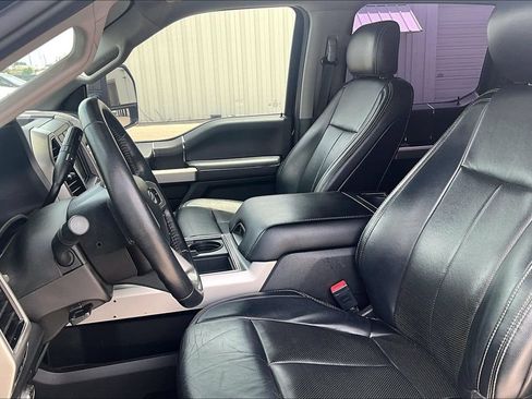 Used 2020 Ford F250 Lariat w/ FX4 Off-Road Package AWD/4WD image 26