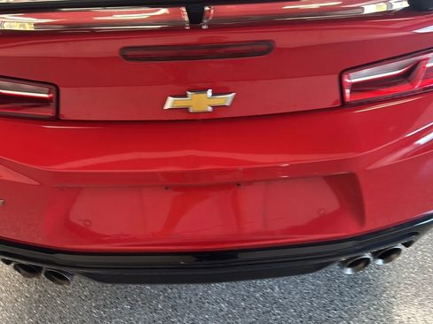 Used 2016 Chevrolet Camaro SS RWD image 36
