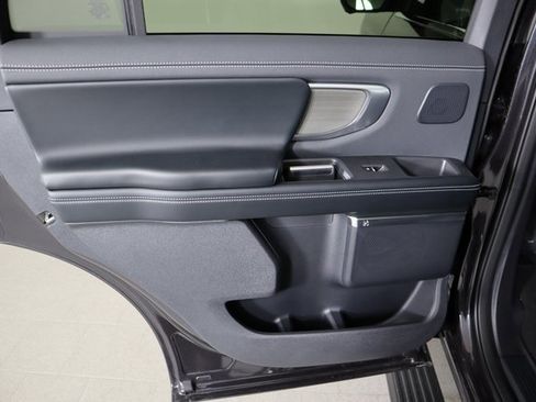 New 2025 Ford Expedition Platinum w/ Driver's Package image 15