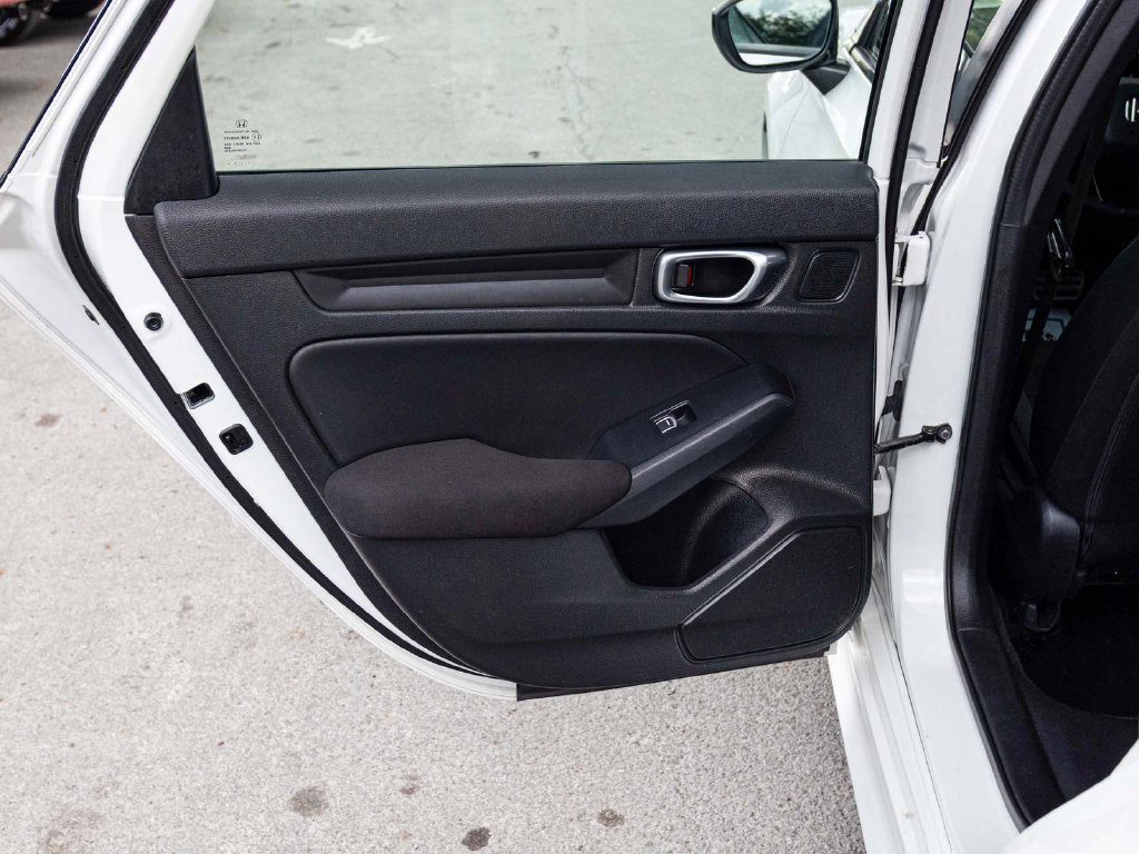 Used 2023 Honda Civic Sport image 14