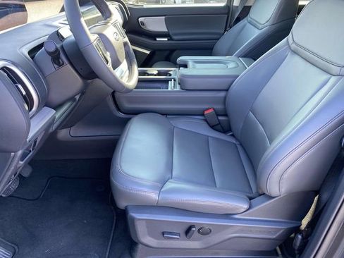 New 2025 Ford Expedition Max Active image 13