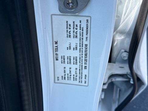 Used 2020 Tesla Model 3 Standard Range RWD image 30
