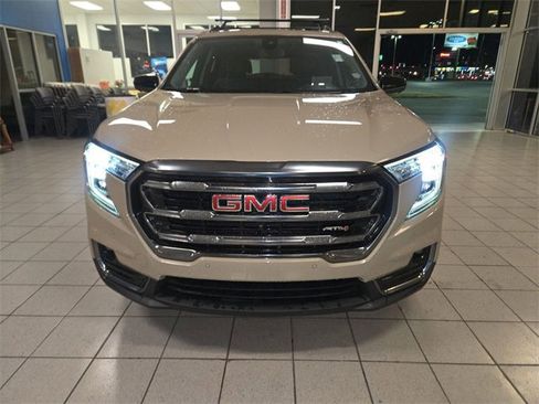 Used 2022 GMC Terrain AT4 w/ Infotainment Package II image 3