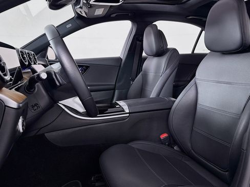 Certified 2025 Mercedes-Benz C 300 Sedan image 18