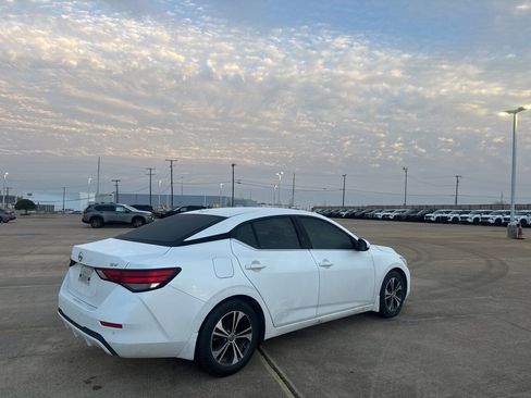 Certified 2022 Nissan Sentra SV image 27