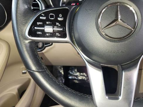 Used 2021 Mercedes-Benz GLC 300 GLC 300 image 24