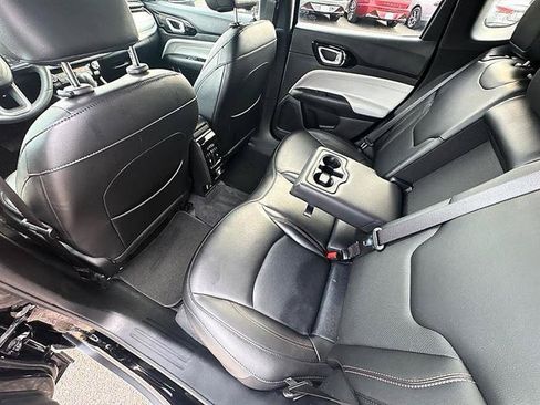 Used 2023 Jeep Compass Limited AWD/4WD image 42