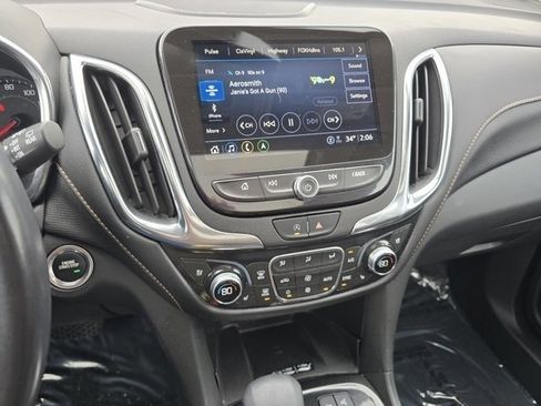 Used 2022 Chevrolet Equinox Premier image 38