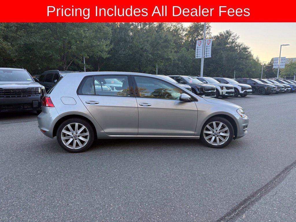 Used 2017 Volkswagen Golf S FWD image 3