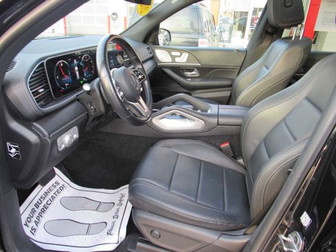 Used 2022 Mercedes-Benz GLS 450 4MATIC image 16