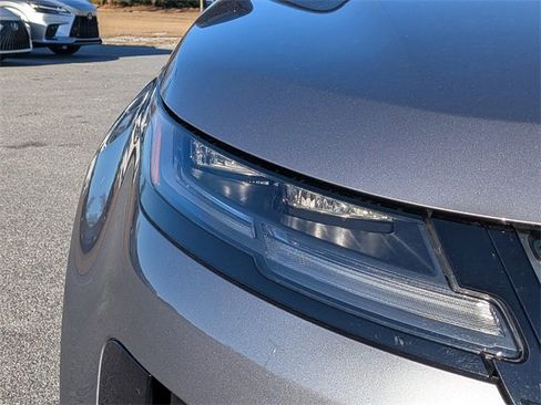 Used 2025 Land Rover Range Rover Evoque S image 10