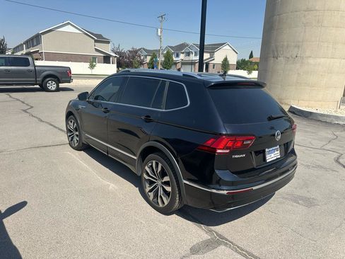 Used 2019 Volkswagen Tiguan SEL Premium R-Line w/ 3rd Row Seat Package AWD/4WD image 6