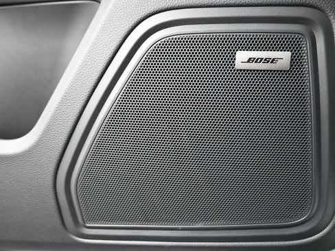 Certified 2024 Porsche Macan S image 17