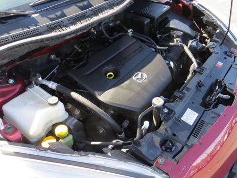 Used 2012 MAZDA MAZDA5 Sport FWD image 19