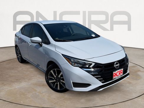 Used 2025 Nissan Versa SV w/ Trunk Package FWD image 4