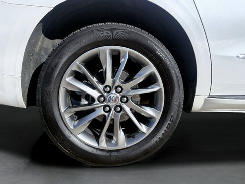 Used 2024 Buick Enclave Avenir w/ LPO, Hit The Road Package image 10