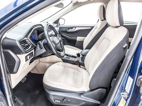 Used 2020 Ford Escape SE Sport image 24