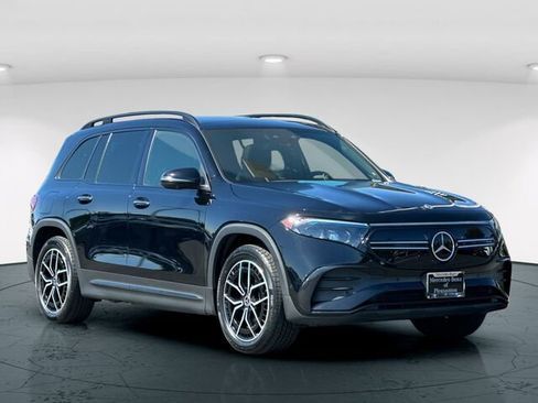 Used 2023 Mercedes-Benz EQB 350 4MATIC SUV image 9
