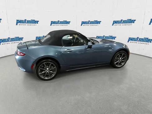 Used 2016 MAZDA MX-5 Miata Grand Touring RWD image 12