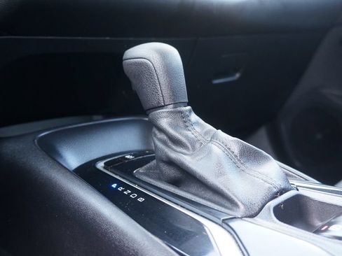 Used 2022 Toyota Corolla LE FWD image 15