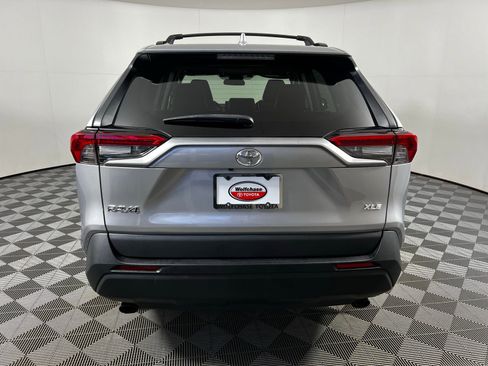 Certified 2022 Toyota RAV4 XLE Premium image 6