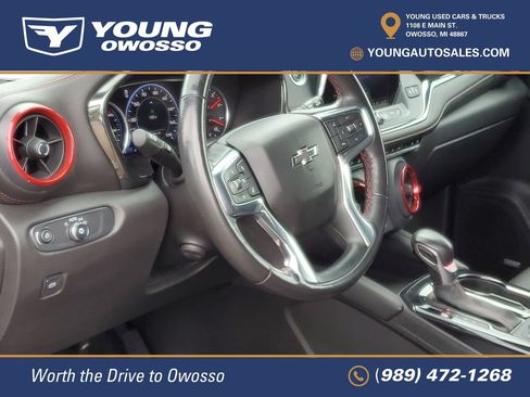 Used 2021 Chevrolet Blazer RS w/ Enhanced Convenience Package FWD image 9