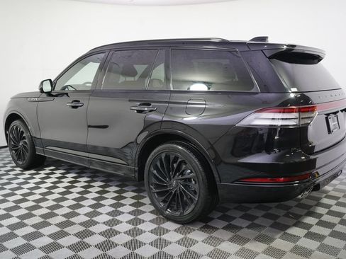 New 2026 Lincoln Aviator Reserve w/ Jet Appearance Package AWD/4WD image 3