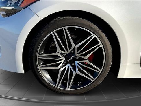 Used 2022 Kia Stinger GT1 RWD image 38