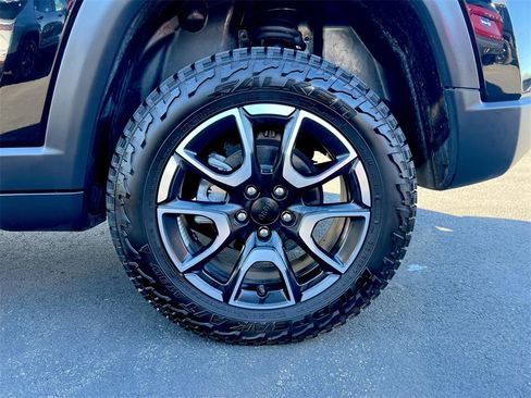 Used 2024 Jeep Compass Trailhawk image 27