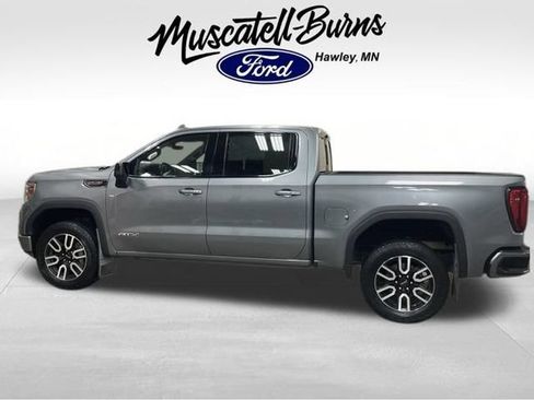 Used 2022 GMC Sierra 1500 AT4 w/ Technology Package AWD/4WD image 4
