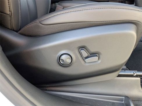 New 2026 Chrysler Pacifica Select image 39