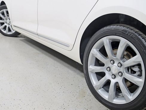 Used 2014 Buick LaCrosse Premium FWD image 12