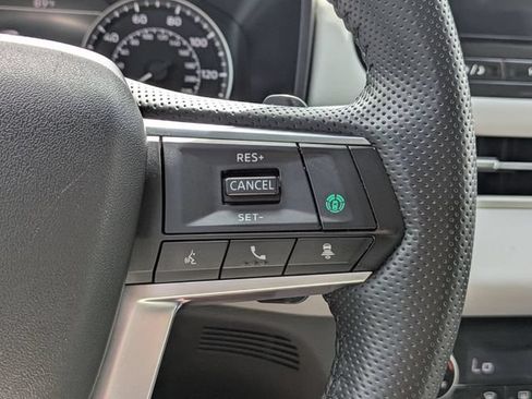 Used 2025 Mitsubishi Outlander SE FWD image 28