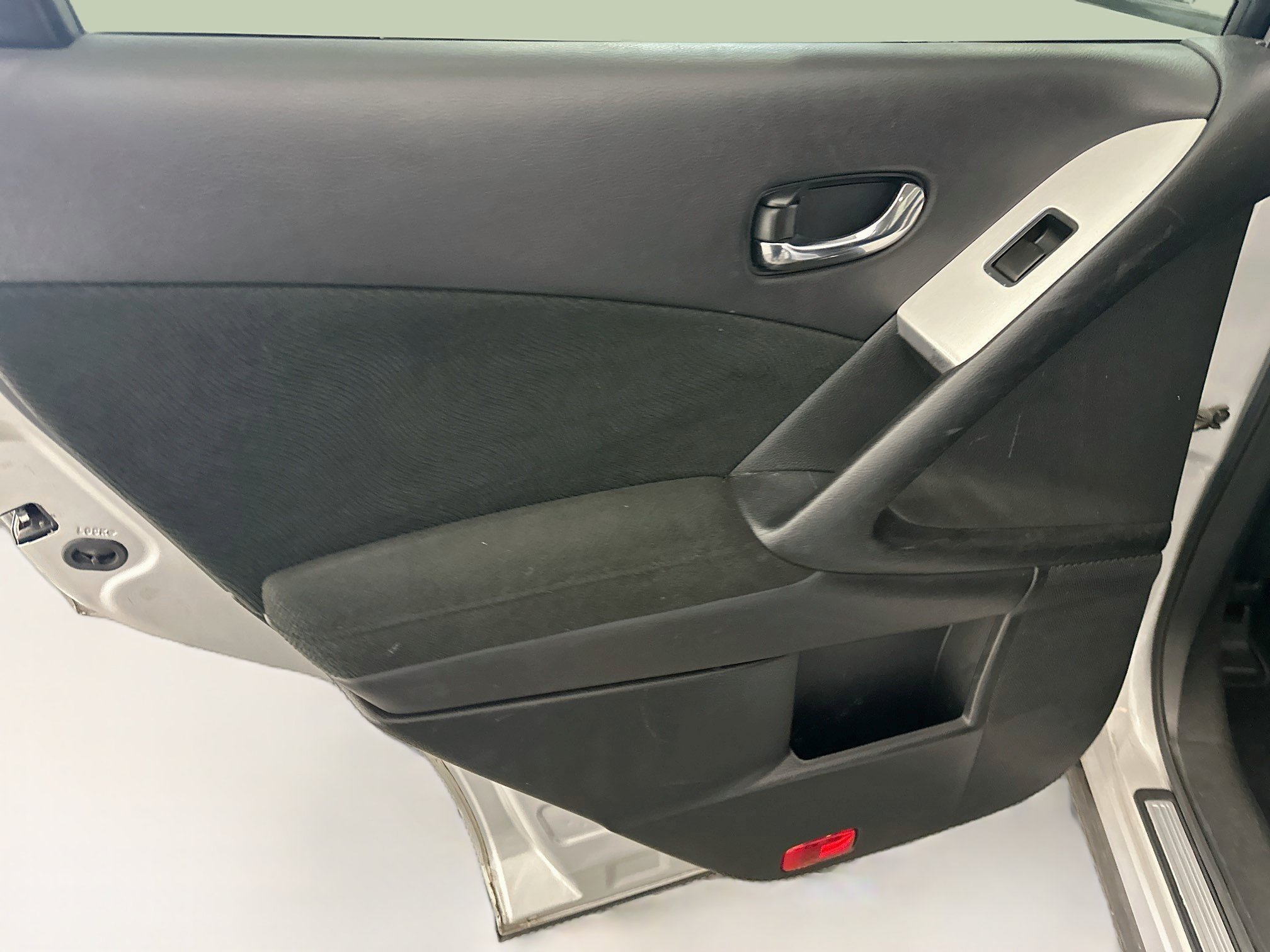 Used 2014 Nissan Murano S FWD image 25