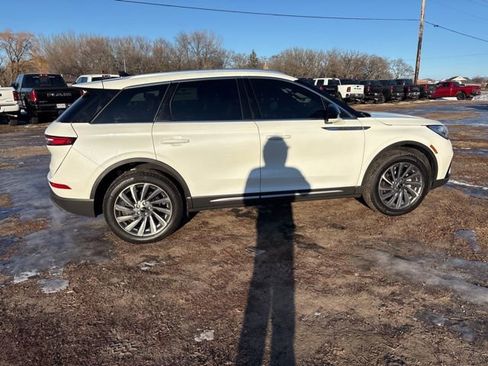 Used 2023 Lincoln Corsair Reserve w/ Rear Removable Package Tray image 14