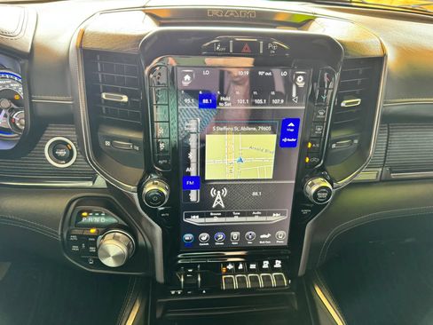 Used 2019 RAM 1500 Limited AWD/4WD image 15