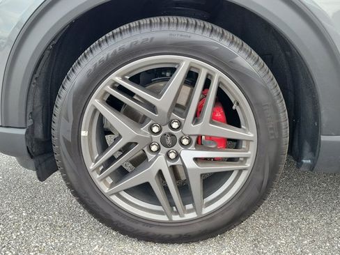 New 2026 Ford Explorer ST-Line w/ ST-Line Street Pack RWD image 6