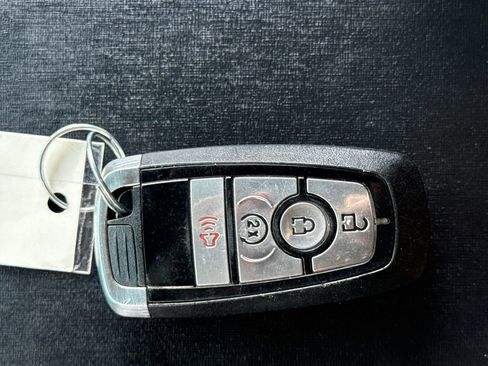 Used 2023 Ford Bronco Wildtrak AWD/4WD image 35