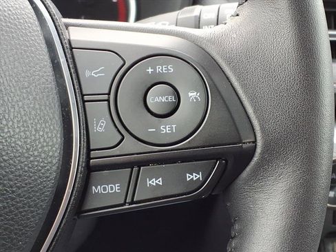 Used 2025 Toyota RAV4 XLE Premium image 16