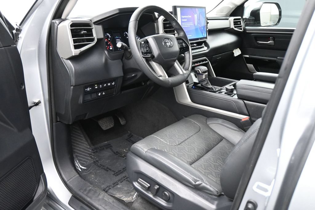 Used 2023 Toyota Tundra Limited AWD/4WD image 2