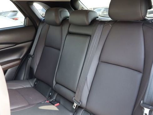 Used 2022 MAZDA CX-30 AWD 2.5 S w/ Premium Package image 7