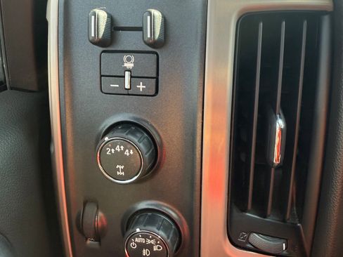 Used 2019 GMC Sierra 2500 Denali image 44