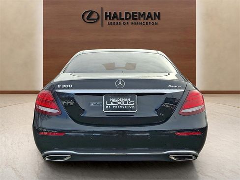 Used 2018 Mercedes-Benz E 300 E 300 image 5