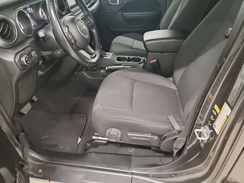 Used 2023 Jeep Gladiator Sport image 12